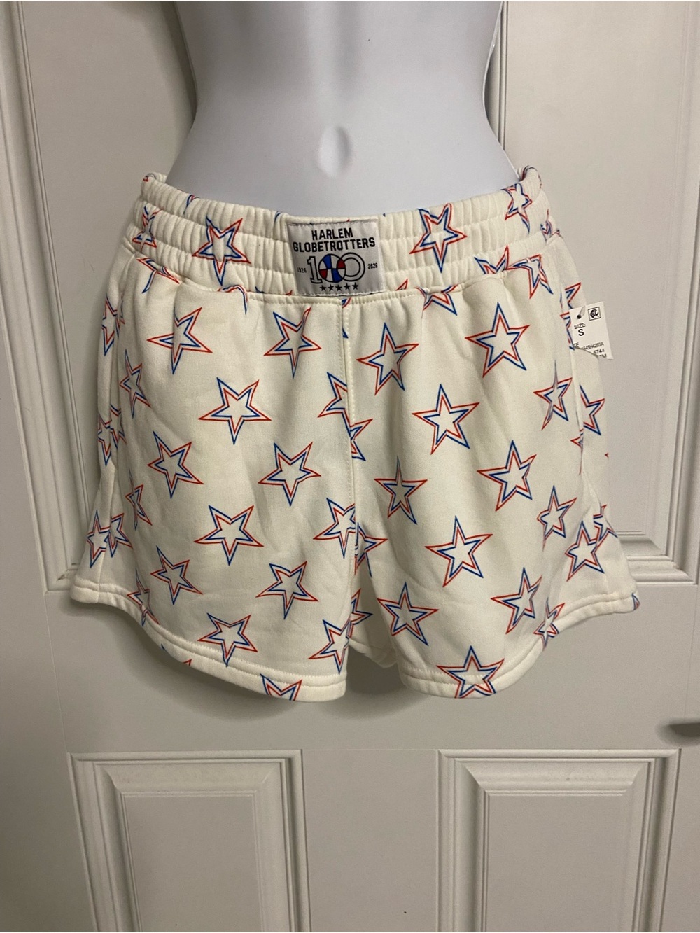 T45- HARLEM GLOBETROTTERS White Patriotic STARS Pull-On Shorts